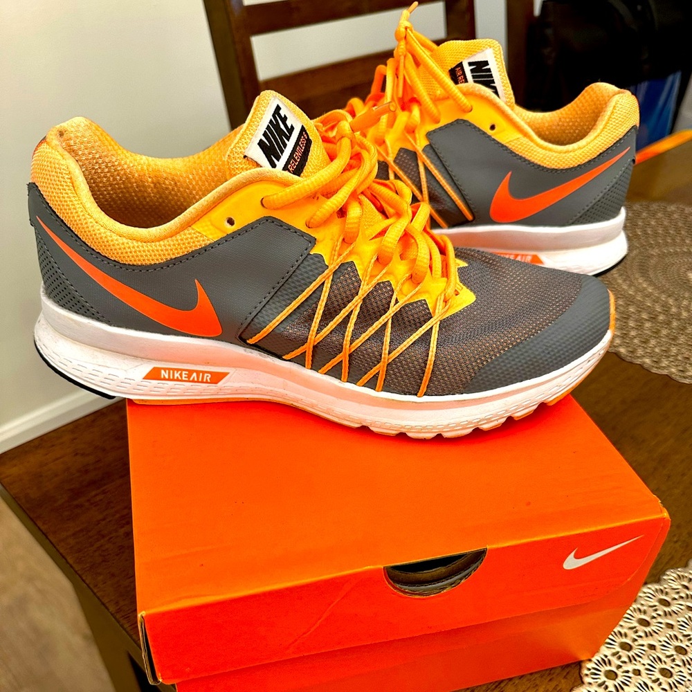 Women Nike Air Relentless 6